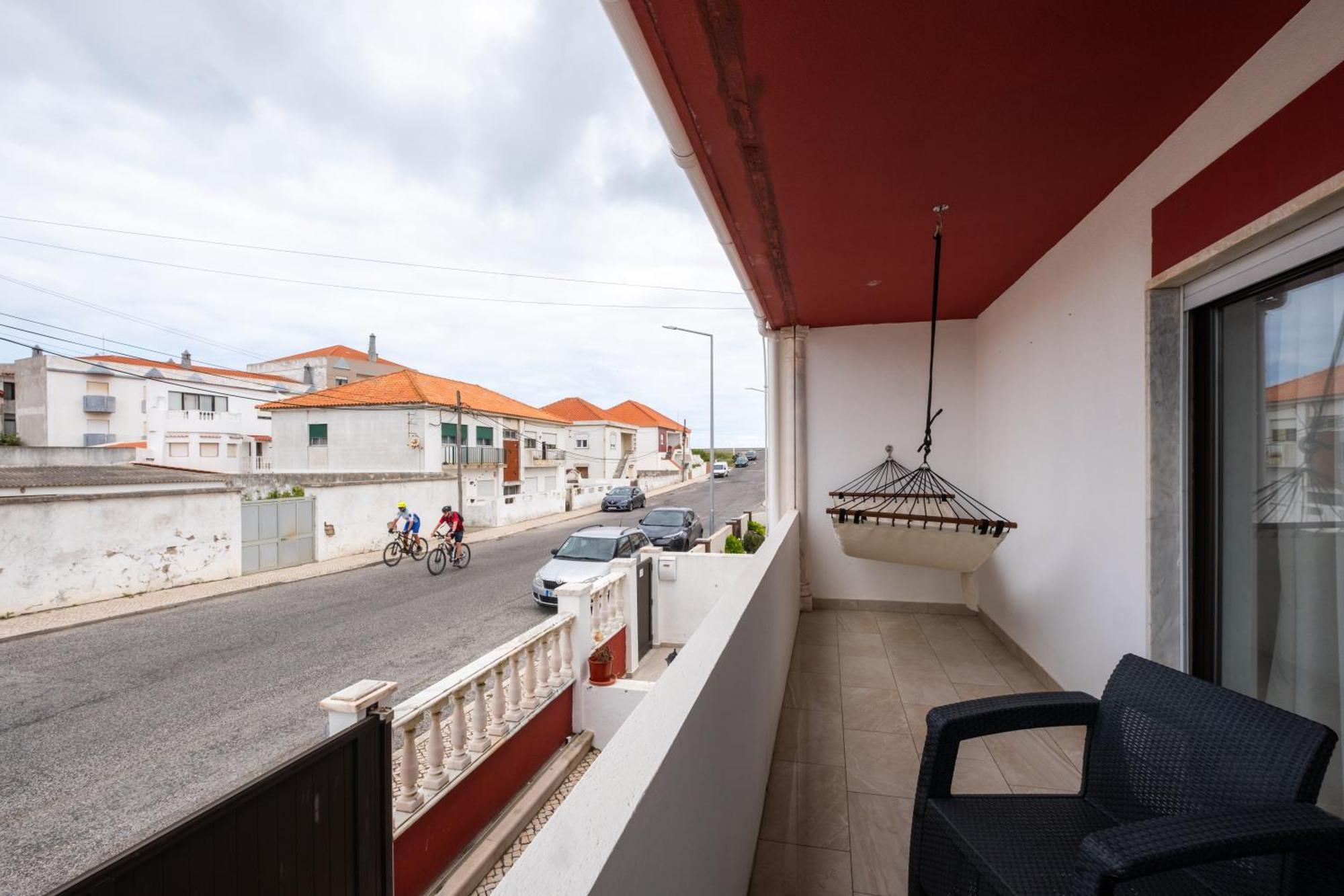 West Side Guesthouse Peniche Exteriör bild