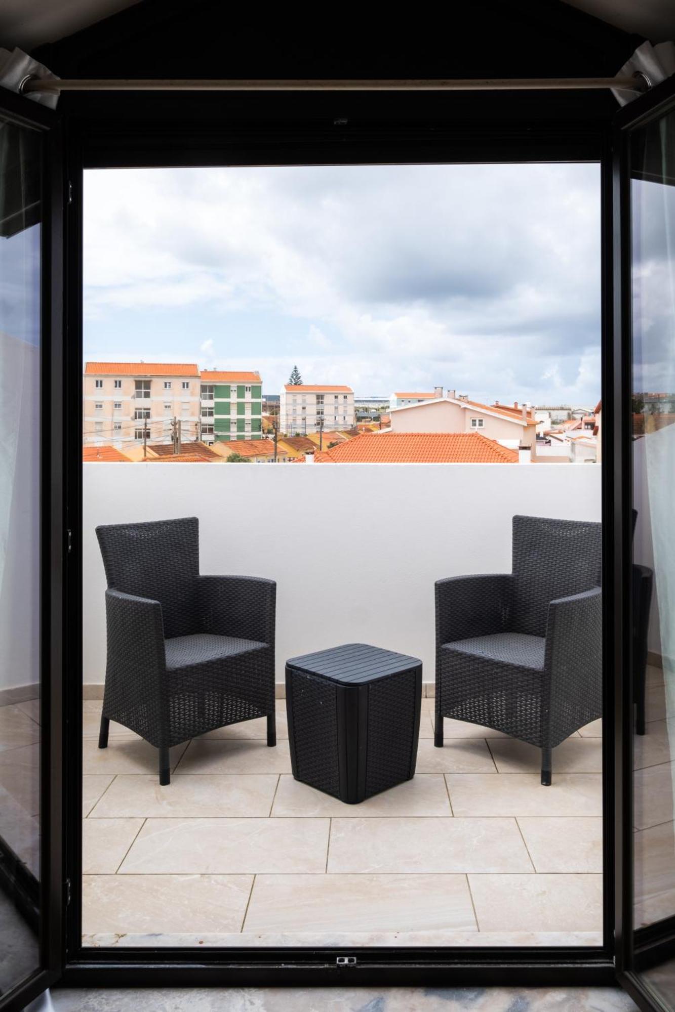 West Side Guesthouse Peniche Exteriör bild